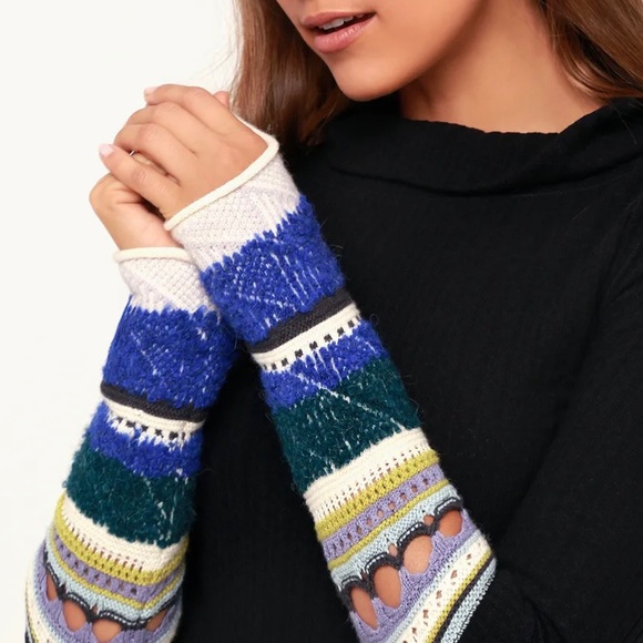 Free People turtleneck - Picture 3 of 9